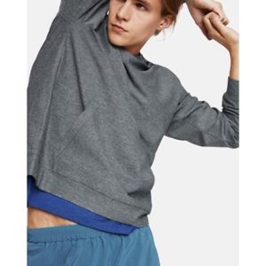 NWOT Outdoor Voices upstate crewneck with pockets